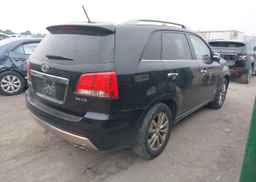 2013 KIA SORENTO SX