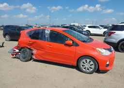 2013 TOYOTA Prius c