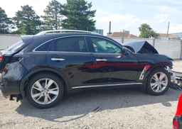 2013 INFINITI FX37