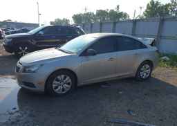 2013 CHEVROLET CRUZE LS