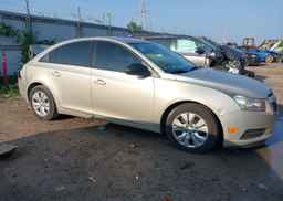 2013 CHEVROLET CRUZE LS