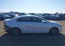 2022 KIA FORTE EX
