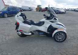 2014 CAN-AM SPYDER ROADSTER RT