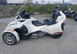 2014 CAN-AM SPYDER ROADSTER RT