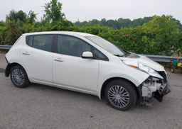 2016 NISSAN LEAF