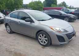 2011 MAZDA 3 I