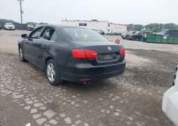 2011 VOLKSWAGEN JETTA SE