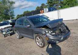 2014 VOLKSWAGEN TIGUAN S