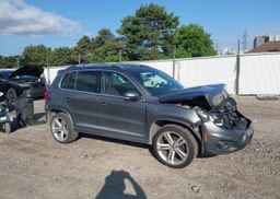 2014 VOLKSWAGEN TIGUAN S