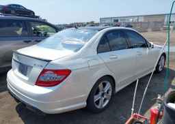 2011 MERCEDES-BENZ C 300 4MATIC