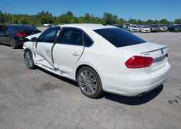 2015 VOLKSWAGEN PASSAT 1.8 TSI COMFORTLINE