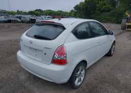 2010 HYUNDAI ACCENT SE