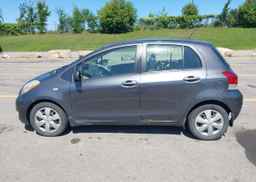 2011 TOYOTA YARIS
