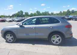 2017 PORSCHE CAYENNE E-HYBRID S