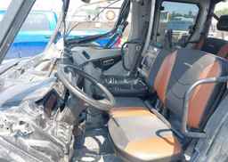 2020 CAN-AM DEFENDER MAX LIMITED CAB HD10