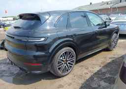 2025 PORSCHE CAYENNE