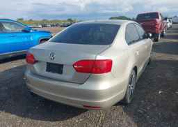 2013 VOLKSWAGEN JETTA 2.0L COMFORTLINE