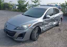 2010 MAZDA 3 S