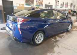 2017 TOYOTA PRIUS