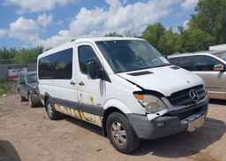 2010 MERCEDES-BENZ SPRINTER 2500