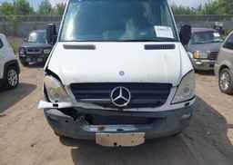 2010 MERCEDES-BENZ SPRINTER 2500