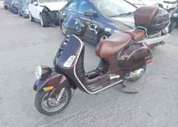 2013 VESPA GTS 300 SUPER