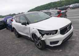 2019 VOLVO XC40 T5 R-DESIGN