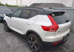 2019 VOLVO XC40 T5 R-DESIGN