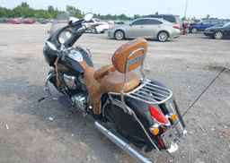 2015 INDIAN MOTORCYCLE CO. CHIEFTAIN