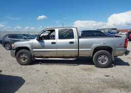 2003 GMC SIERRA 2500HD SL