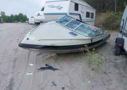 1995 BOAT 21 ft cuddy