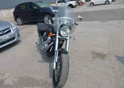 2004 SUZUKI VZ800