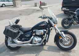 2004 SUZUKI VZ800
