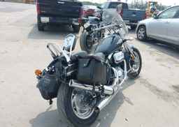 2004 SUZUKI VZ800