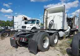 2003 FREIGHTLINER CONVENTIONAL COLUMBIA