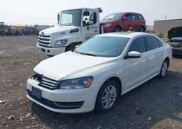 2013 VOLKSWAGEN PASSAT SE