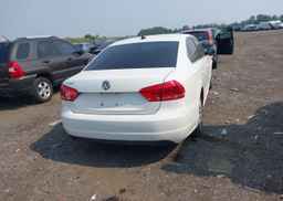 2013 VOLKSWAGEN PASSAT SE