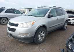 2012 CHEVROLET TRAVERSE LS