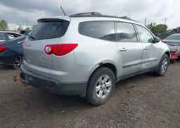 2012 CHEVROLET TRAVERSE LS
