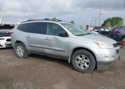 2012 CHEVROLET TRAVERSE LS
