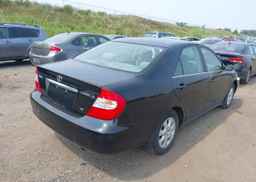 2003 TOYOTA CAMRY LE V6