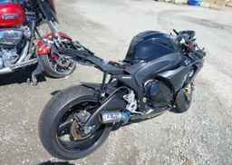 2013 SUZUKI GSX-R1000