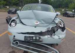 2004 VOLKSWAGEN NEW BEETLE GLS