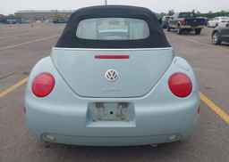 2004 VOLKSWAGEN NEW BEETLE GLS