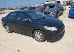 2013 TOYOTA COROLLA S