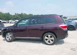 2012 TOYOTA HIGHLANDER SE