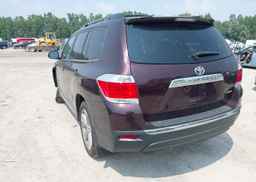 2012 TOYOTA HIGHLANDER SE