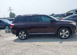 2012 TOYOTA HIGHLANDER SE