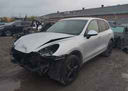 2013 PORSCHE CAYENNE