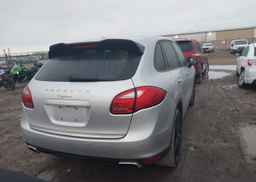 2013 PORSCHE CAYENNE
